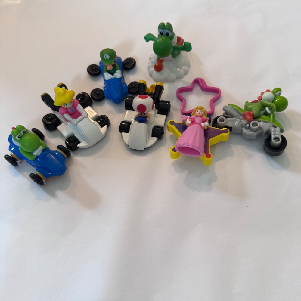 Nintendo Mario Kart Super Mario Toy Lot Yoshi Peach Luigi Toad 7pc McDonald's